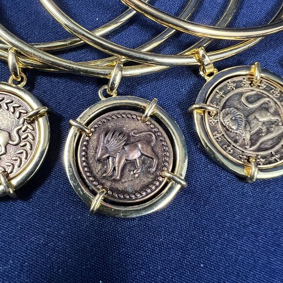 Elizabeth Taylor Greco-Roman Bangle Bracelets Set Of 5 Gold-Tone With Coin Charm - Picture 4 of 7